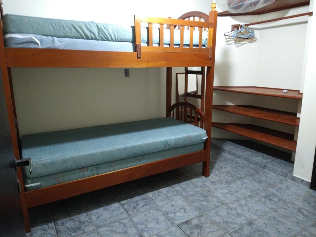 Ubatuba - Praia Grande - 2 Quadras Da Praia Екстер'єр фото